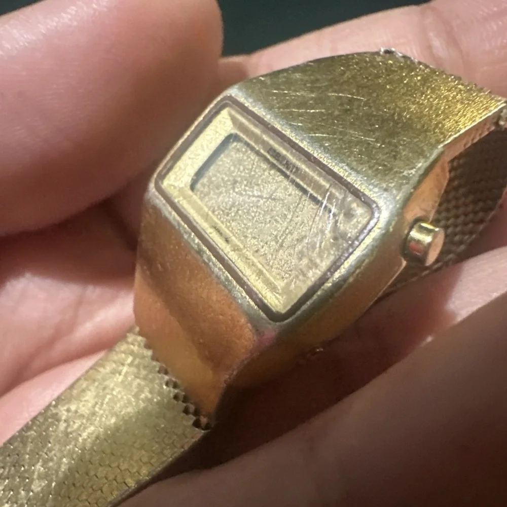 Rare Vintage Seiko Gold Tone Digital Womens Watch Japan L221-5020 Untested As Is